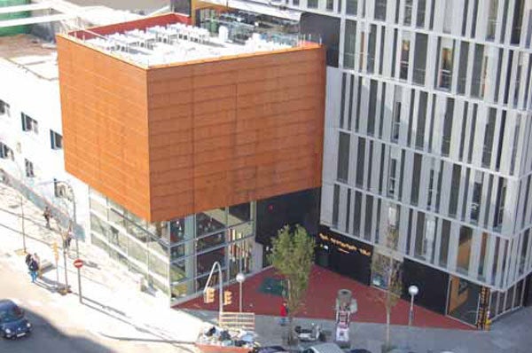 L’Orfeó Martinenc: de llogaters a propietaris