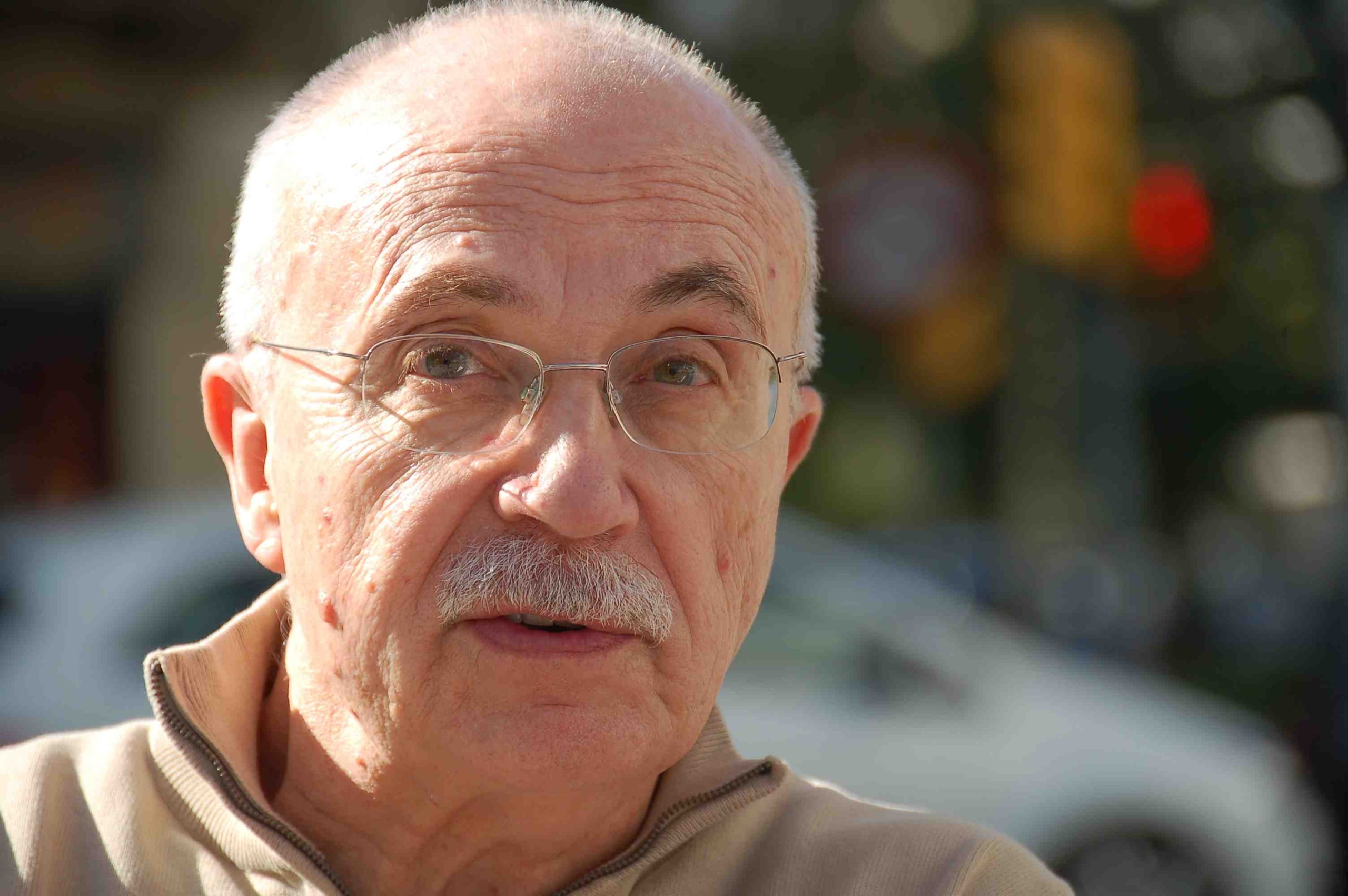 Miquel Botella. Hi ha una antiga dita que diu: «Els castells és l’únic lloc on el treballador pot pujar a l’esquena de l’amo».