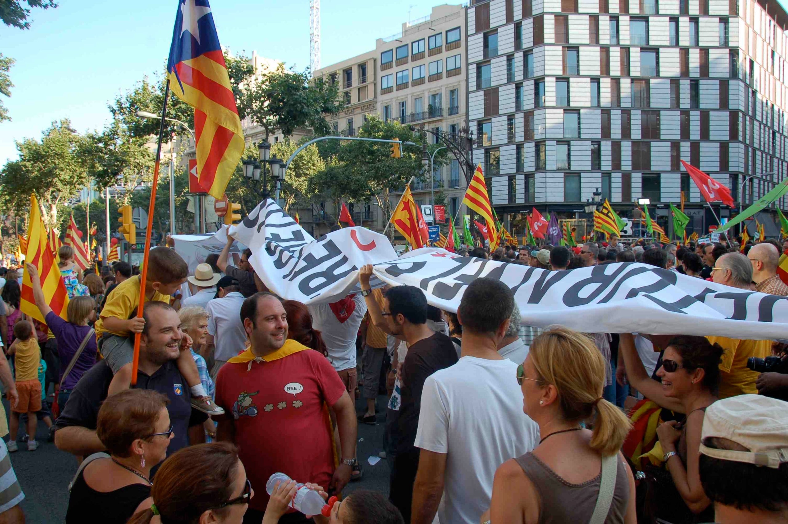 Òmnium Cultural i l’Ens de Comunicació, coincidents i complementaris