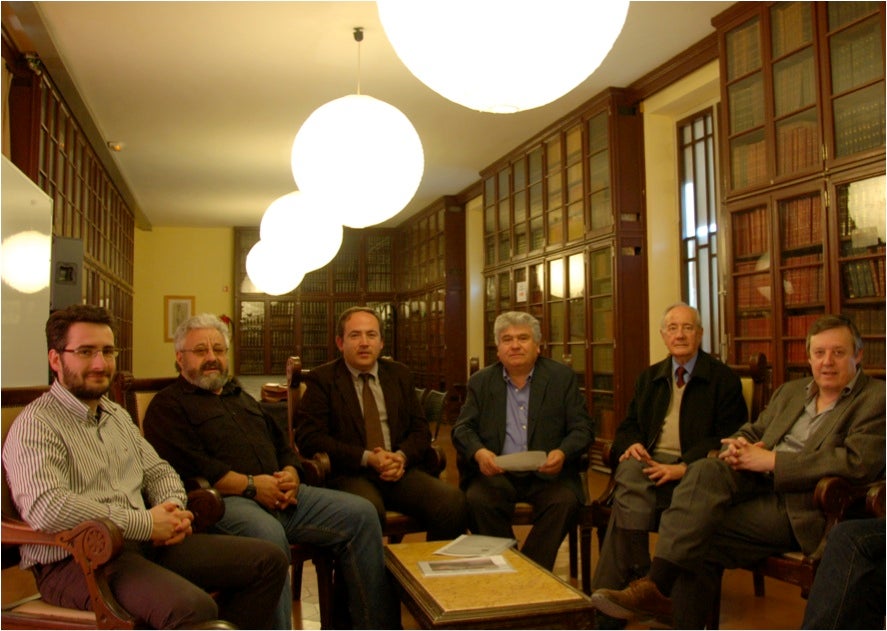 Mig centenar d'edicions de «Tornaveu», tot un repte