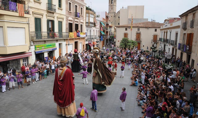 Més de 3000 geganters a Calella per celebrar la Ciutat Gegantera