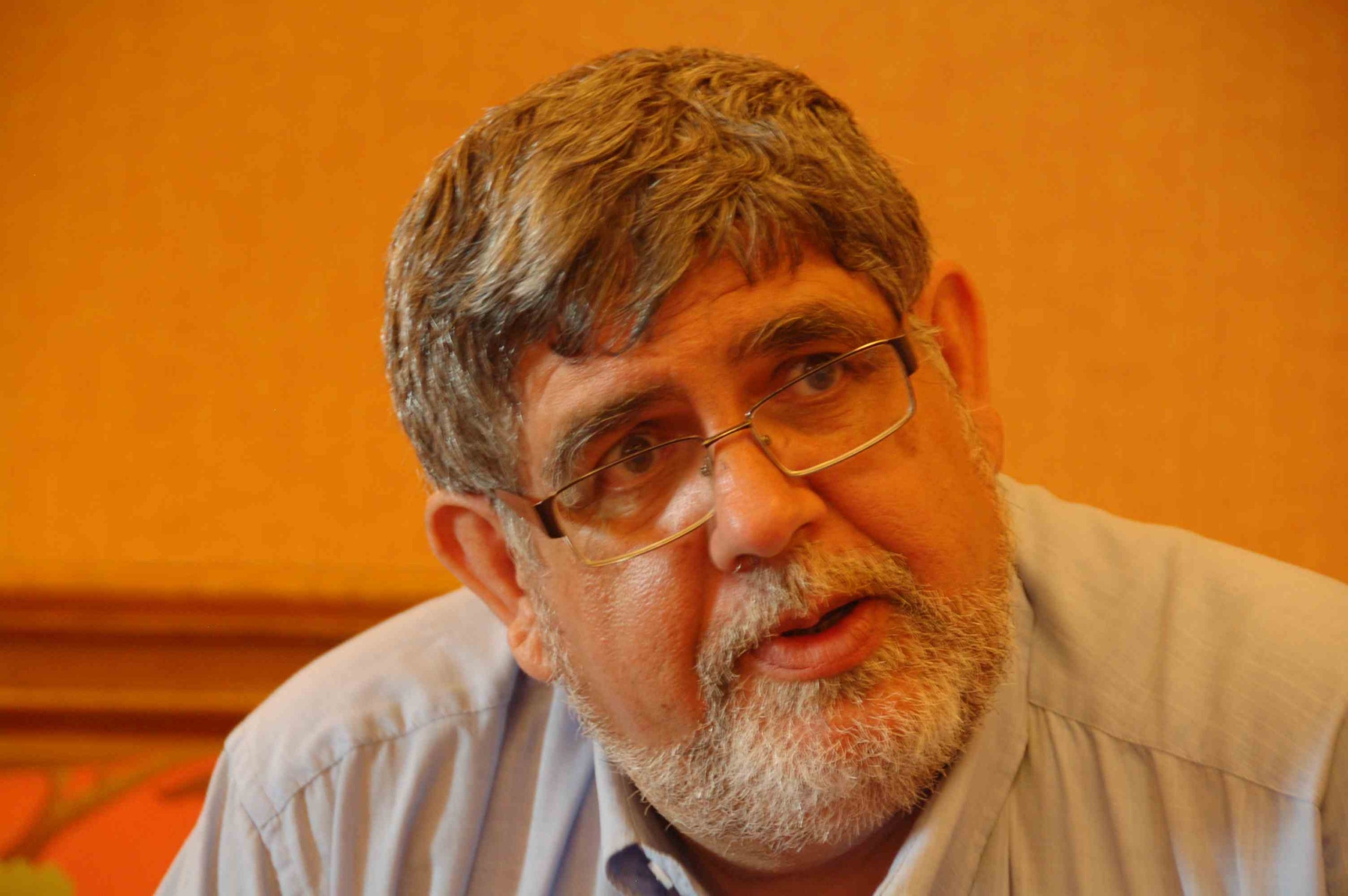 Joaquim Montclús: “Cal denunciar a nivell internacional la situació del català a La Franja”