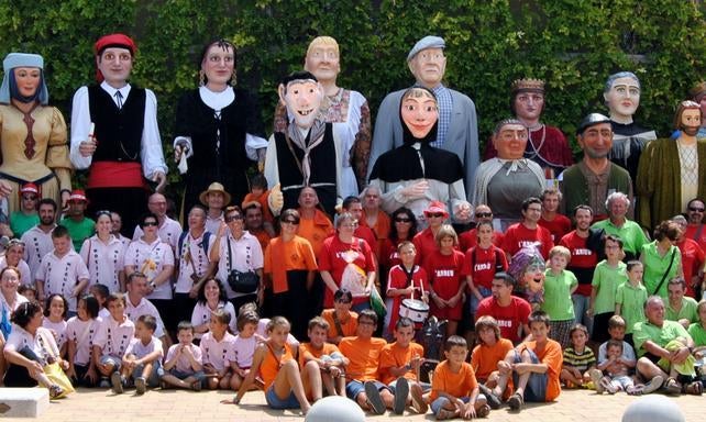 Palau d’Anglesola celebra la 2a Trobada de colles geganteres del Pla d’Urgell