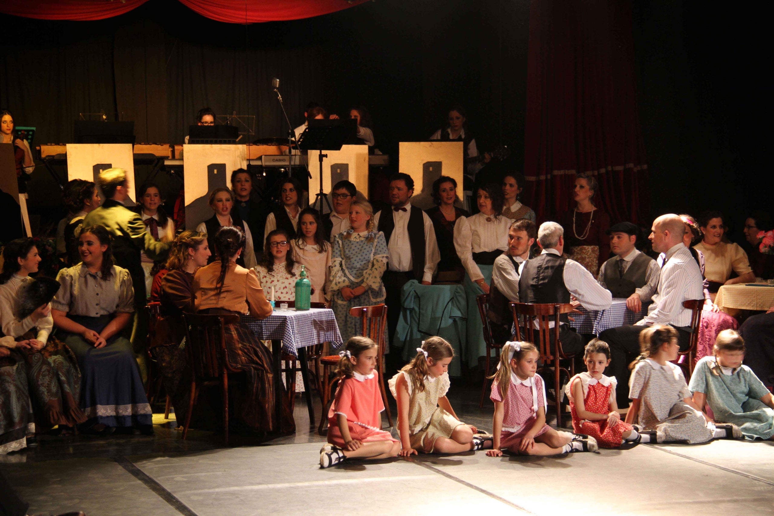 ‘L’Envelat’ un espectacle entre entitats