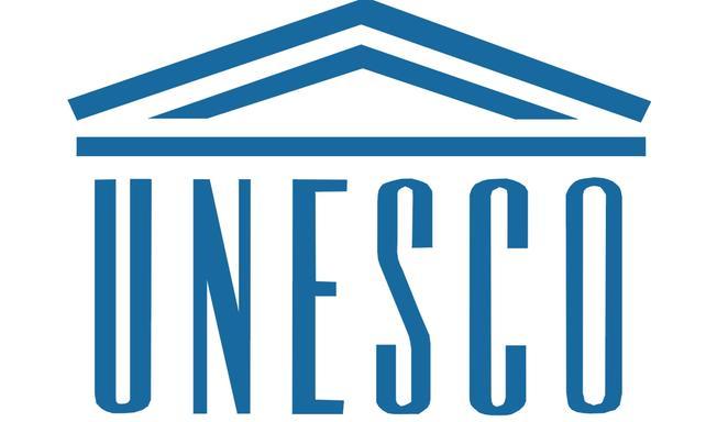 Europa i els joves: identitat, consciència i participació.