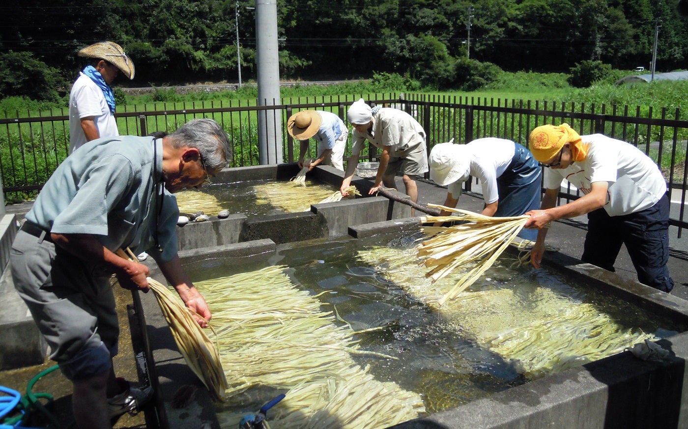 El washi, art tradicional de fabricació manual de paper japonès