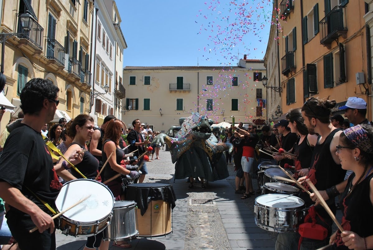 La colla de diables Malèfica del Coll, ambaixadora a l’Alguer