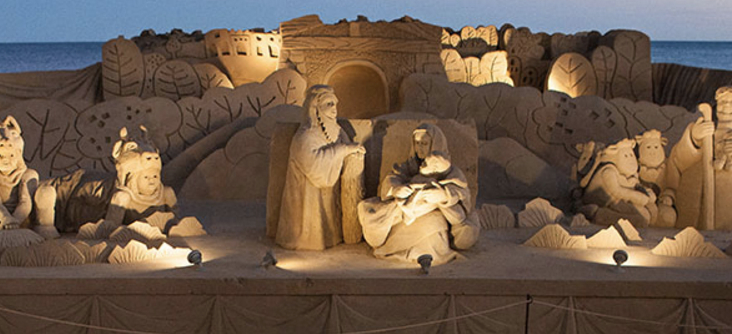 Un pessebre de sorra a la platja de Vila-seca