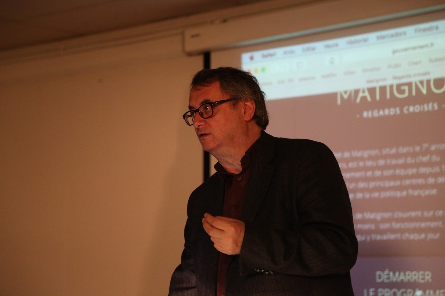 “Comunicar ja no és agafar un megàfon, és un diàleg”