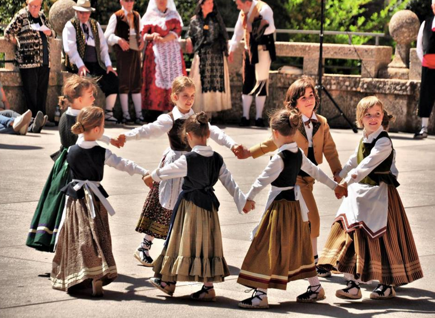 L’Esbartdiada, la gran festa de l’esbart de Granollers