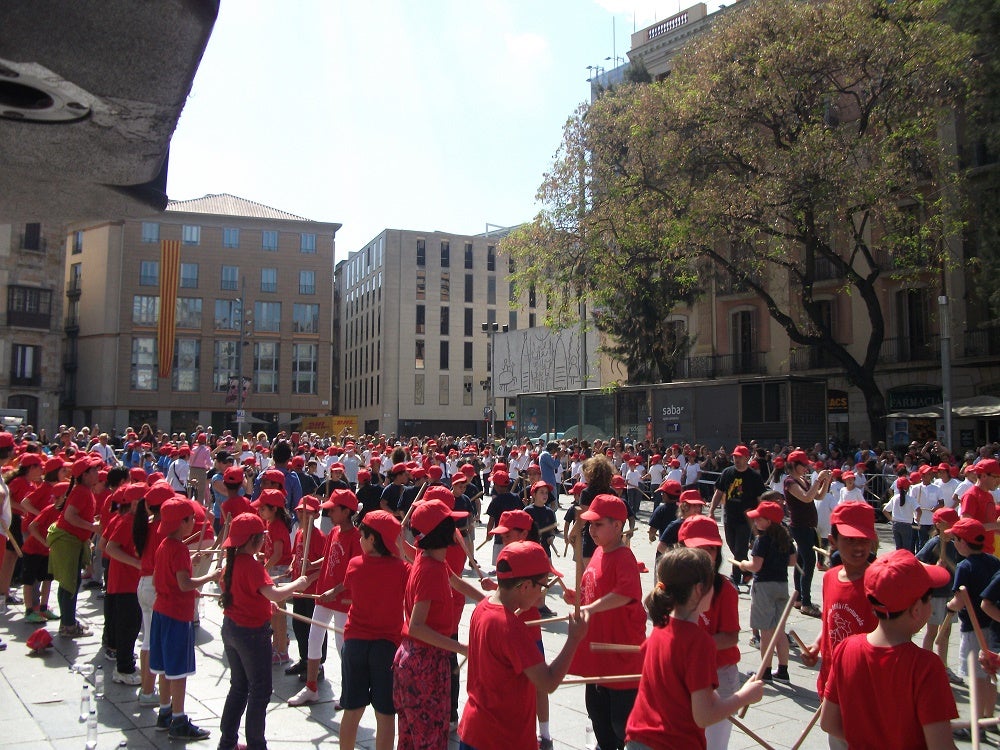 Més de 600 nens faran un ball de bastons al Pla de la Catedral