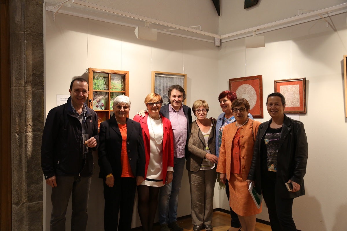 Una exposició mostra el passat, present i futur de les puntes