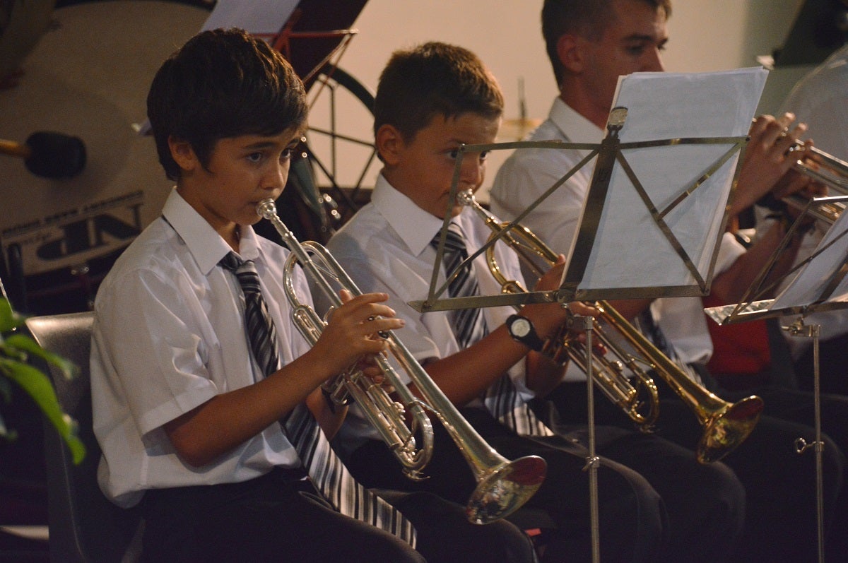 La Banda de Sant Llorenç de La Galera emociona al seu pas per la UCE