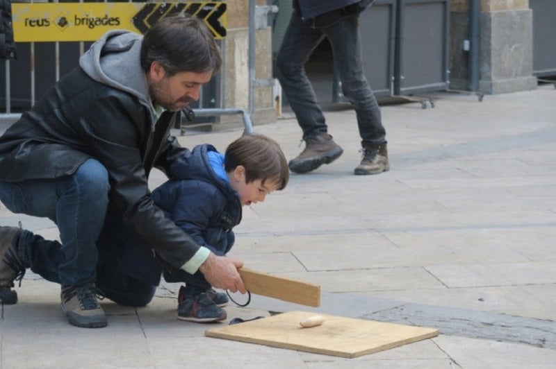 El joc tradicional s’organitza per fer-se visible
