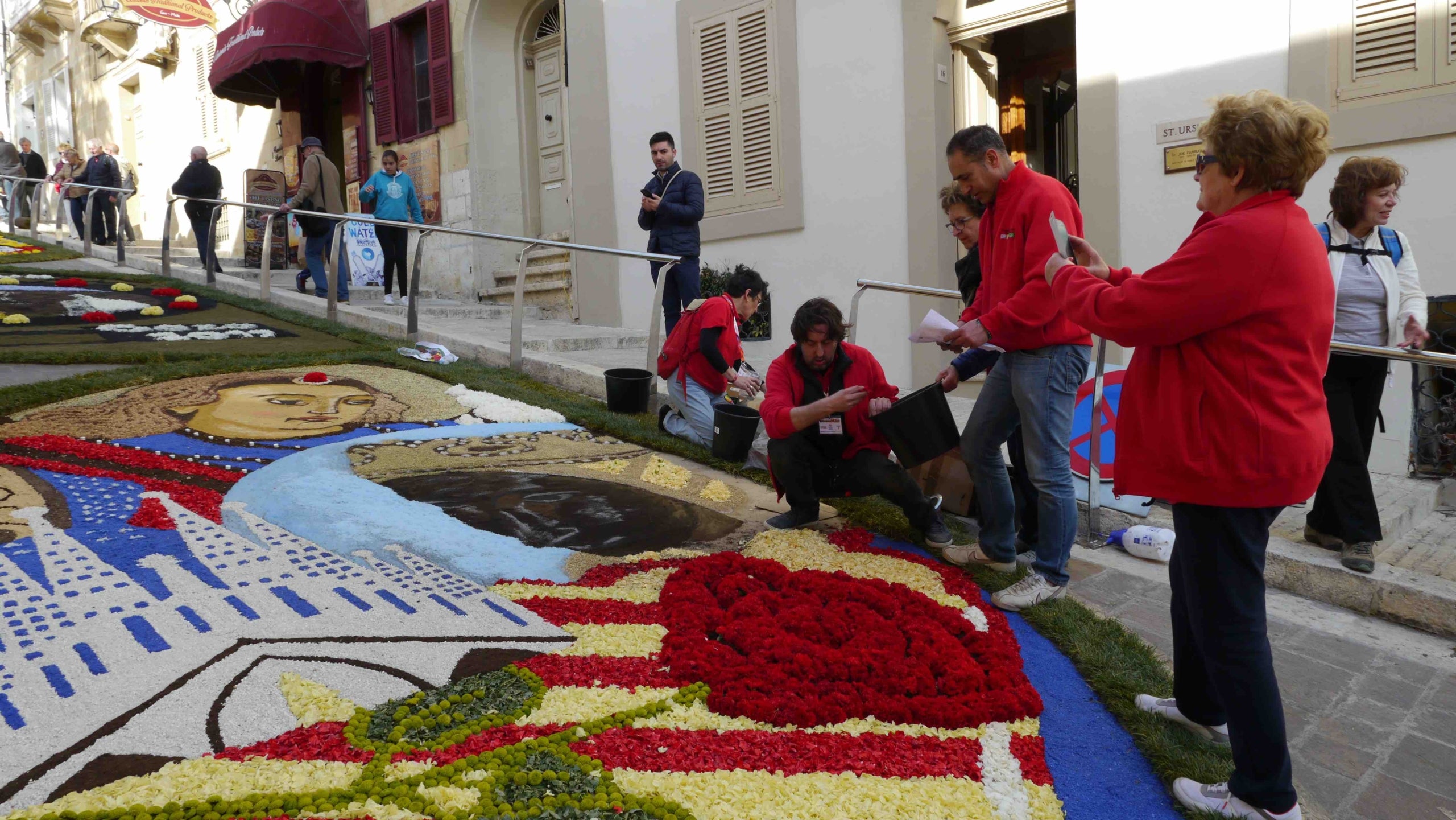 La Federació Catalana de Catifaires sorprèn a Malta