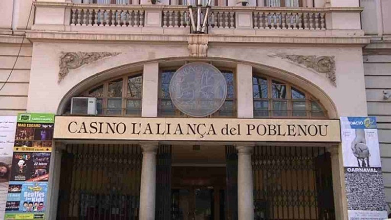 La lluita compartida de les associacions per a superar els temps de silenci