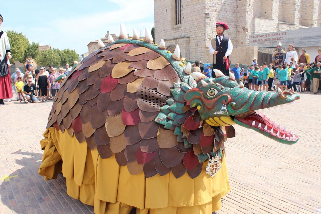La Festa Catalana reprèn les seves actuacions