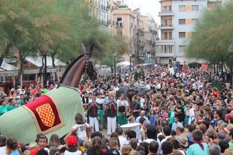 La Mulassa de Tarragona renovarà el vestuari per Santa Tecla