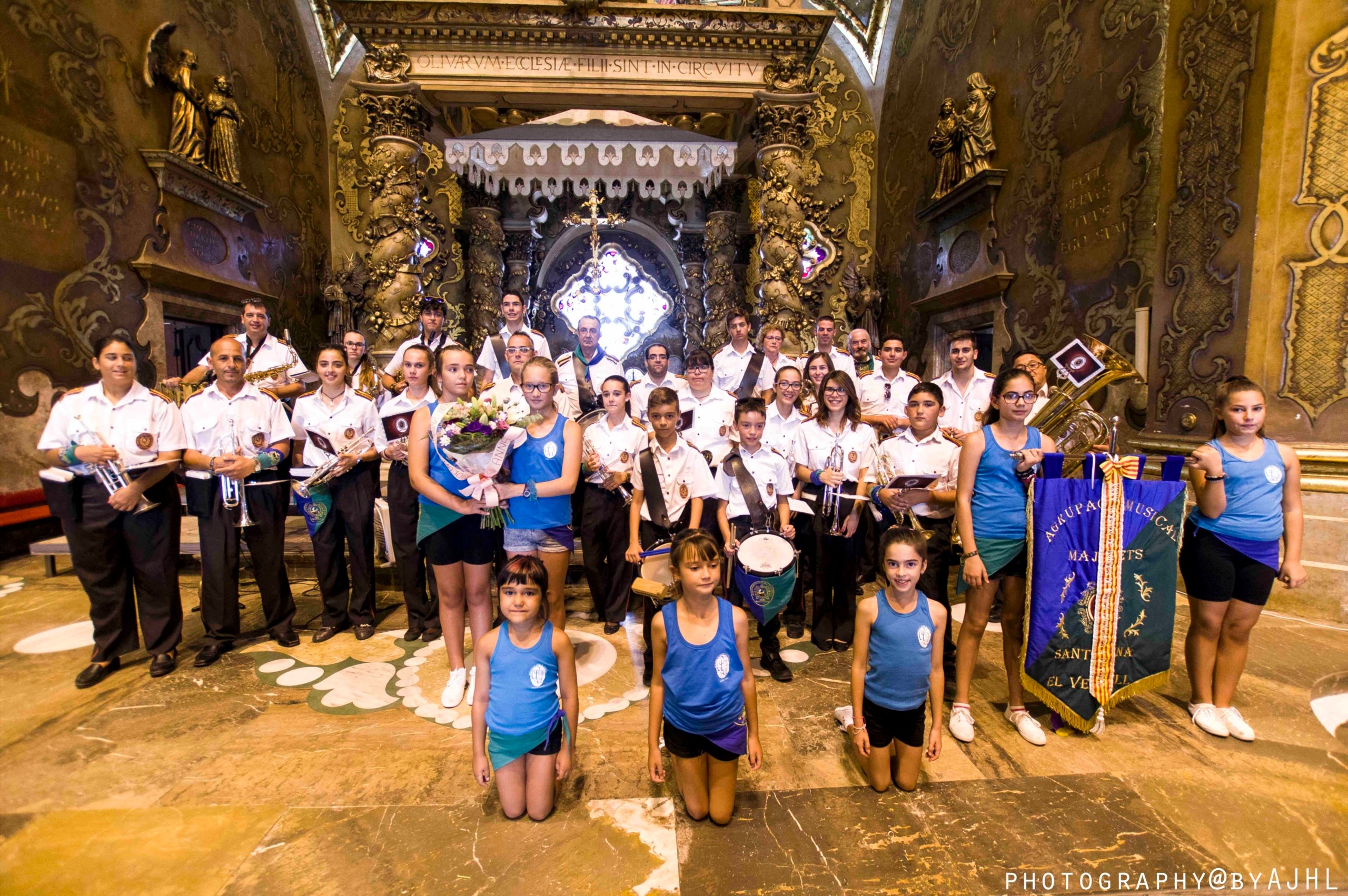 Una festa catalana amb so de banda i ball de majorets