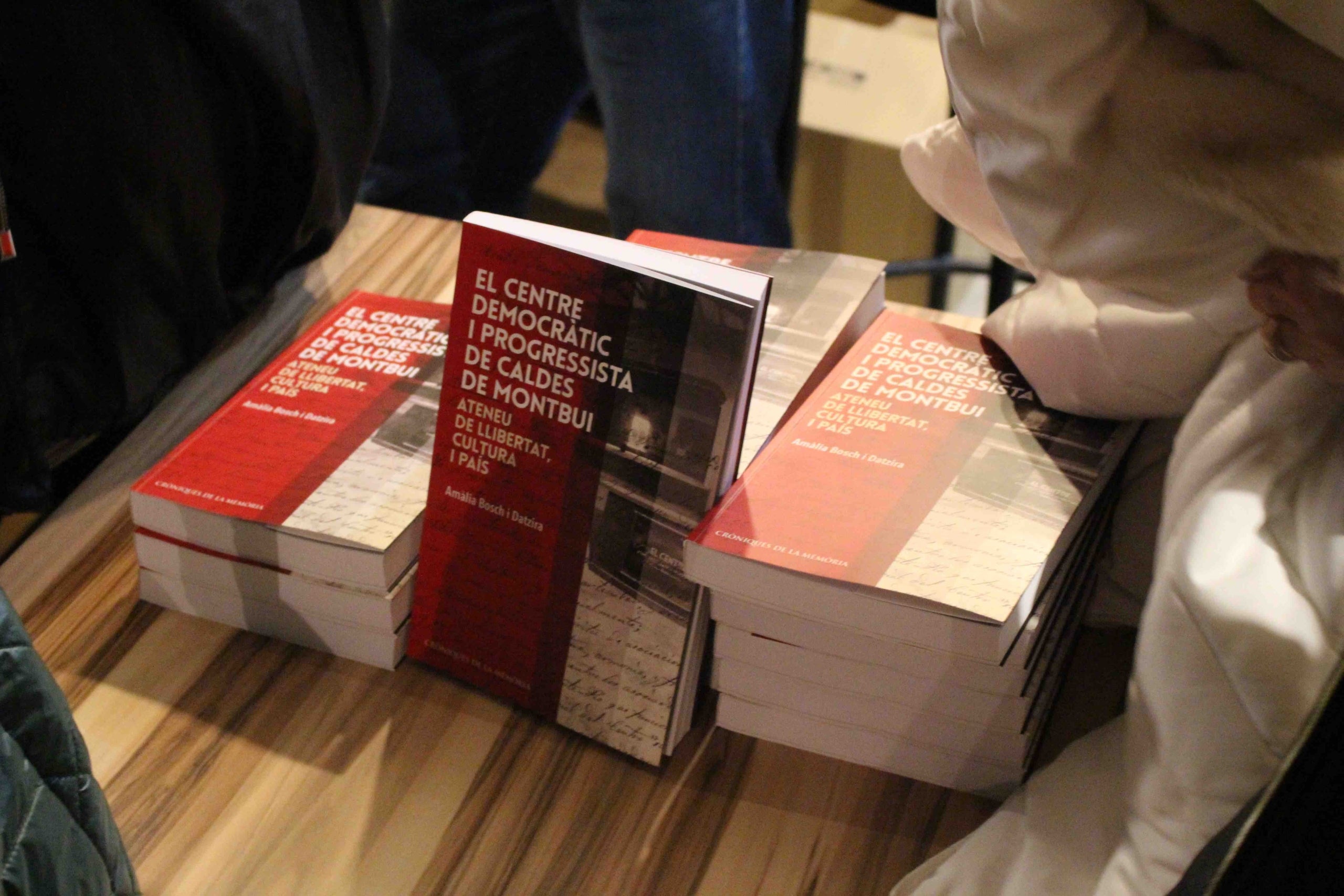 Un llibre reconstrueix la història amagada del Centre Democràtic i Progressista