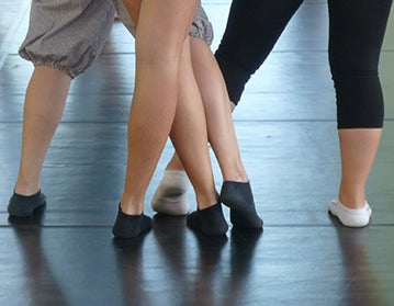 Les escoles de primària posen en comú el programa danses populars vives