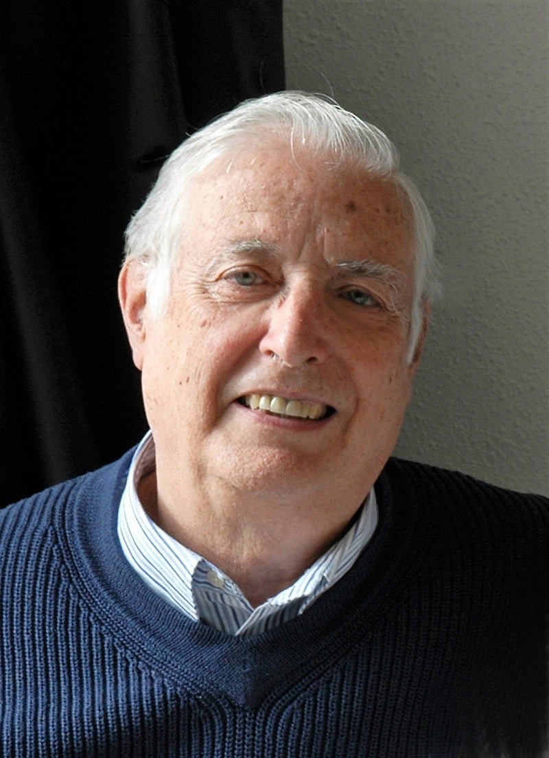 Lluís Alpera: 'No sé si podré deixar alguna cosa de ben original en la meua poesia'