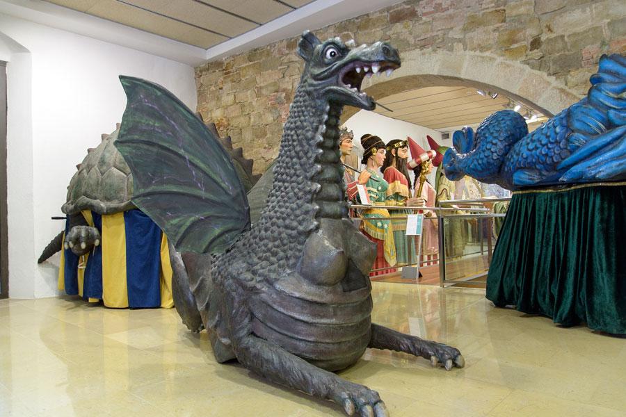 Una exposició celebra el 25è aniversari de la recuperació de la Víbria de Barcelona