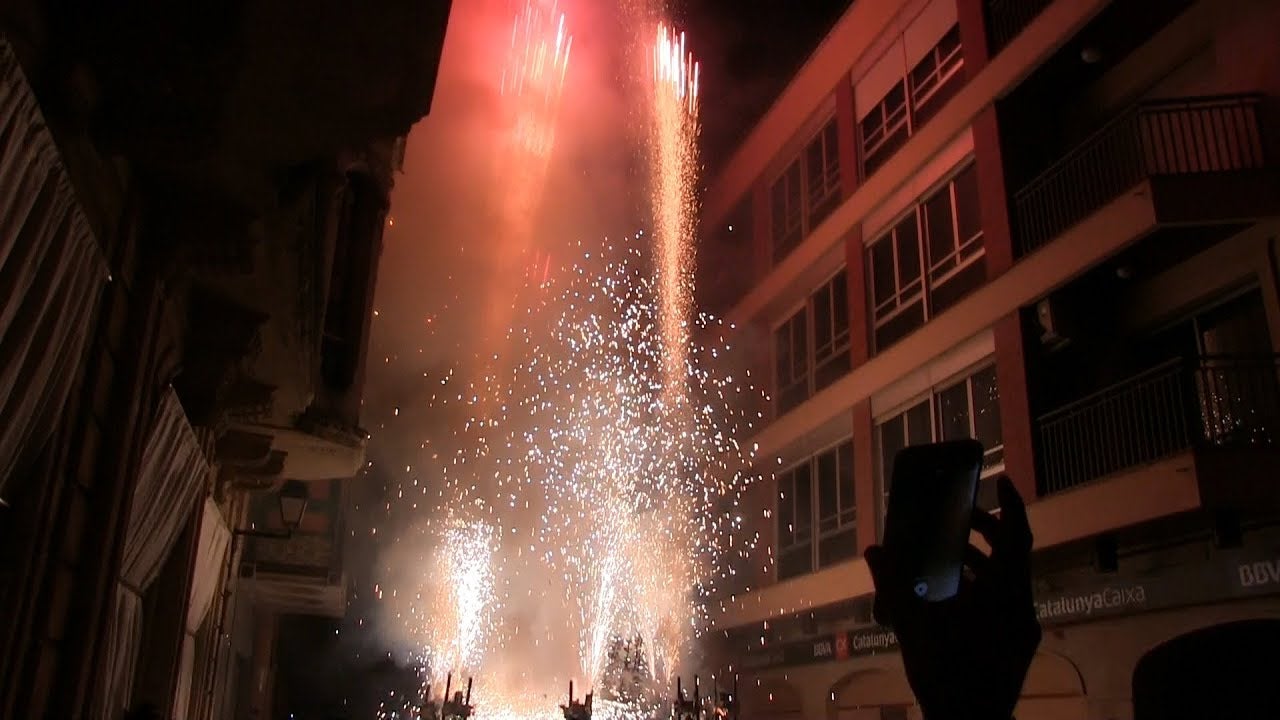 Les carretillades del Ball de Diables de l'Arboç destaquen per la seva espectacularitat