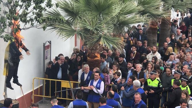 La festa del Judes de Coripes ha estat motiu de polèmica per l'execució simbòlica de Carles Puigdemont