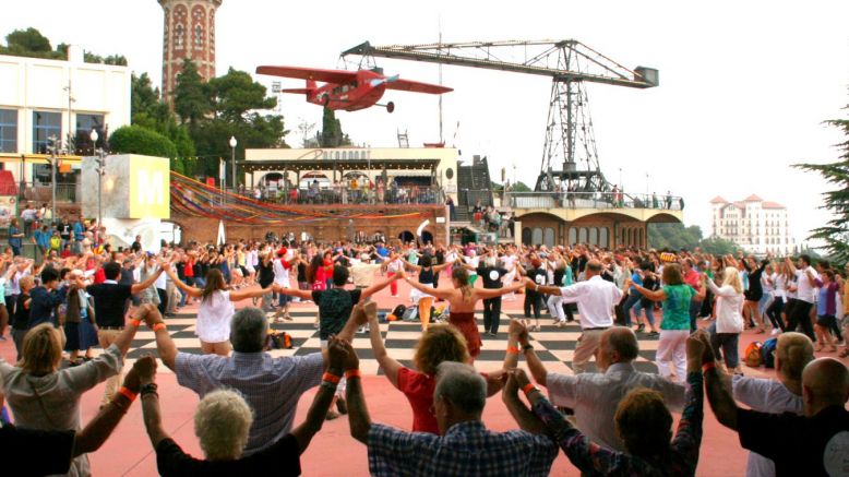 Una trentena d’aplecs i ballades per tot Catalunya celebraran aquest diumenge el Dia Universal de la sardana 