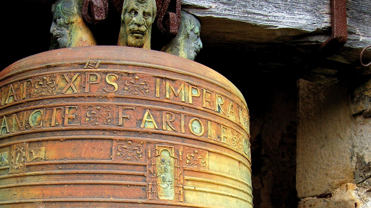 Un llibre per descobrir les campanes de la Garrotxa i cridar contra el seu abandó