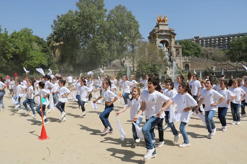 Colenda del programa de danses populars vives a l'escola, al Parc de la Ciutadella
