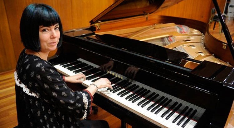 La compositora María Mendoza va guanyar l’edició anterior del concurs amb l’obra ‘A raiña lupa’.