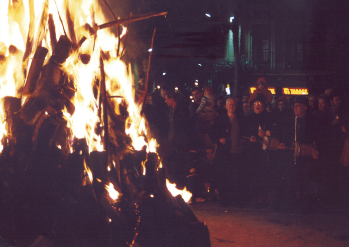 La festa dels Foguerons a Gràcia va néixer l'any 1993