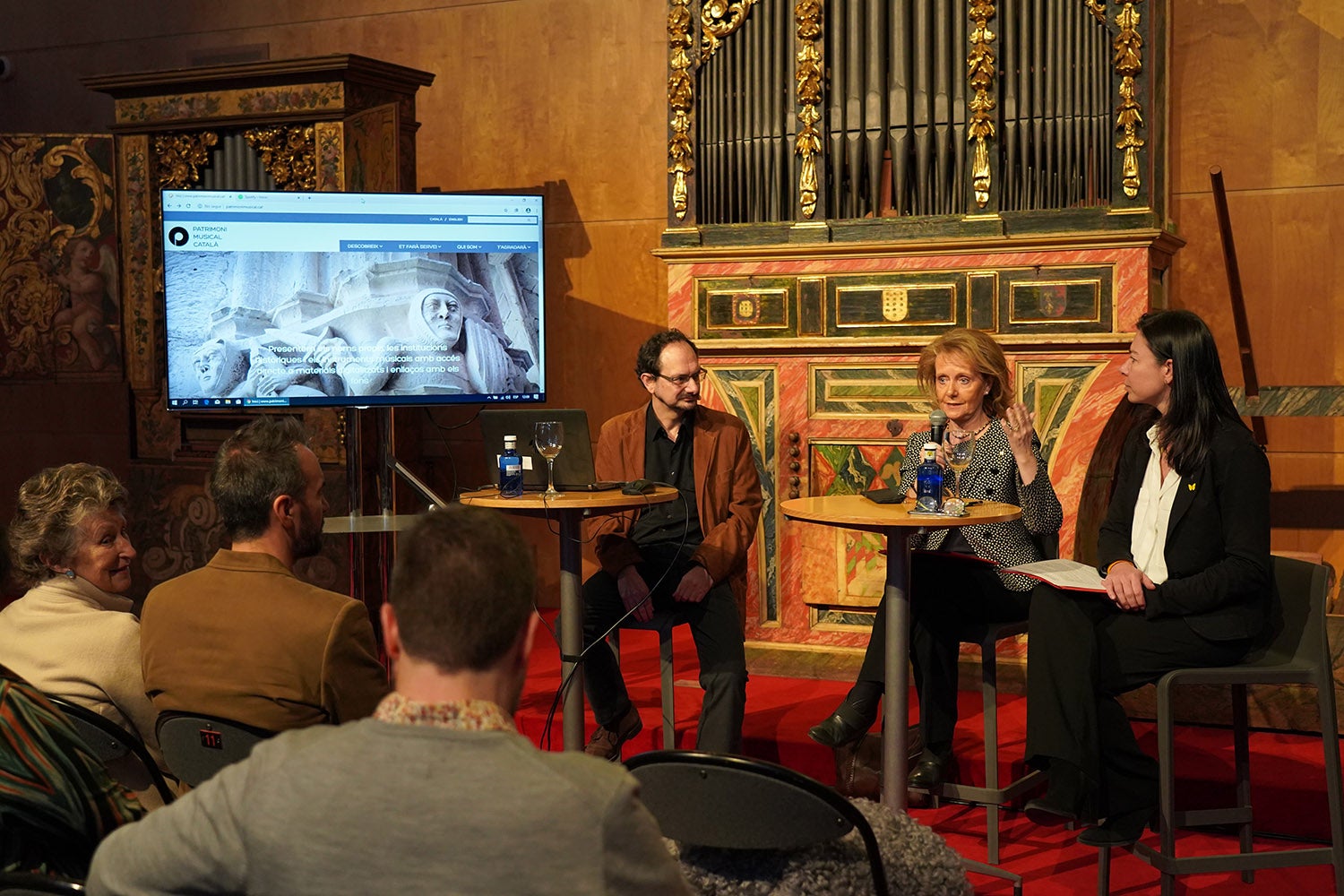 Mariàngela Vilallonga, Àngels Blasco i Jaume Ayats van presentar el portal al Museu de la Música.