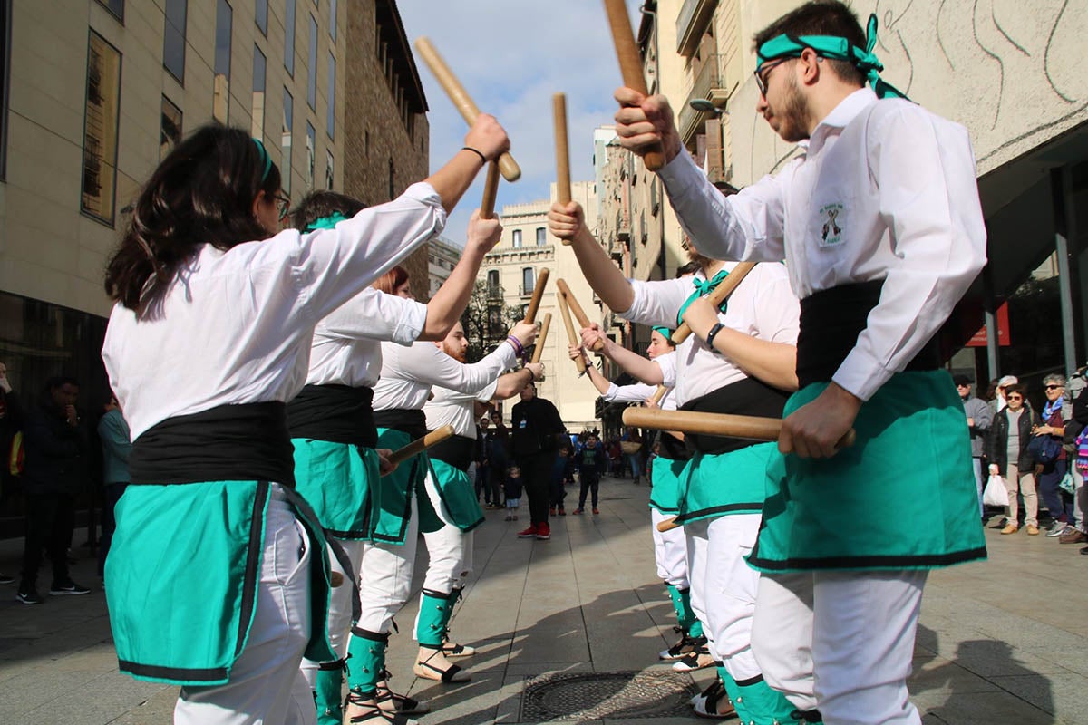 Una imatge d'una Trobada Nacional de Balls de Bastons 