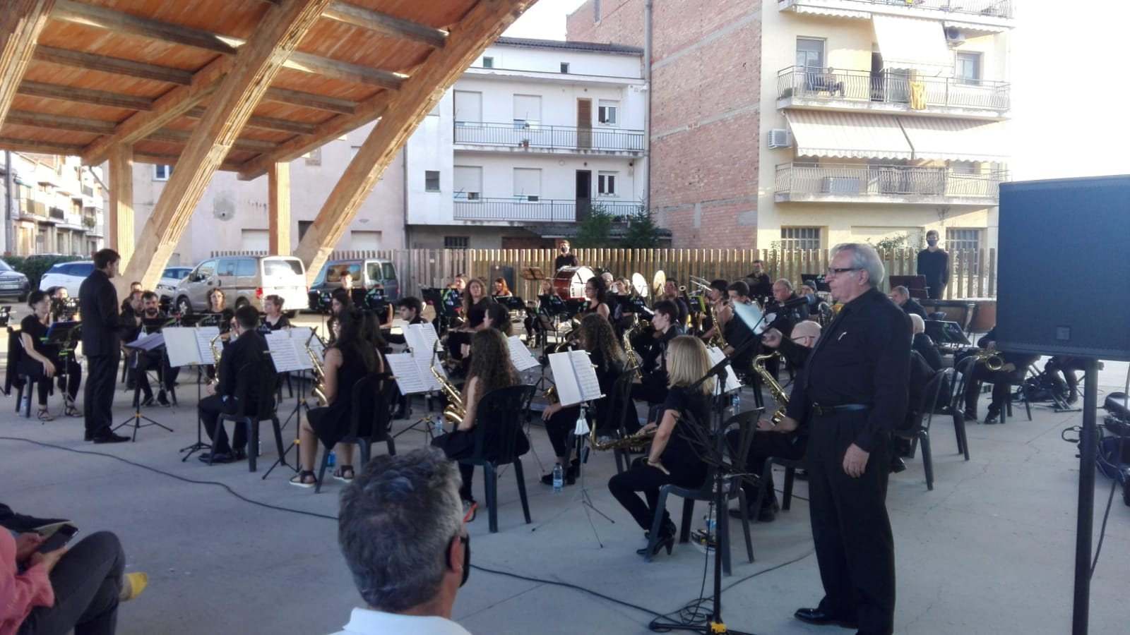 El concert s'ha fet seguint les mesures de seguretat, com les distàncies entre els músics