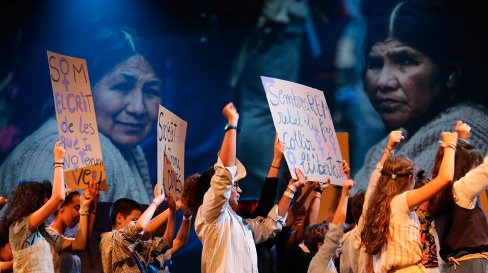 Imatge d''Indòmites', un espectable comunitari d'història i feminisme