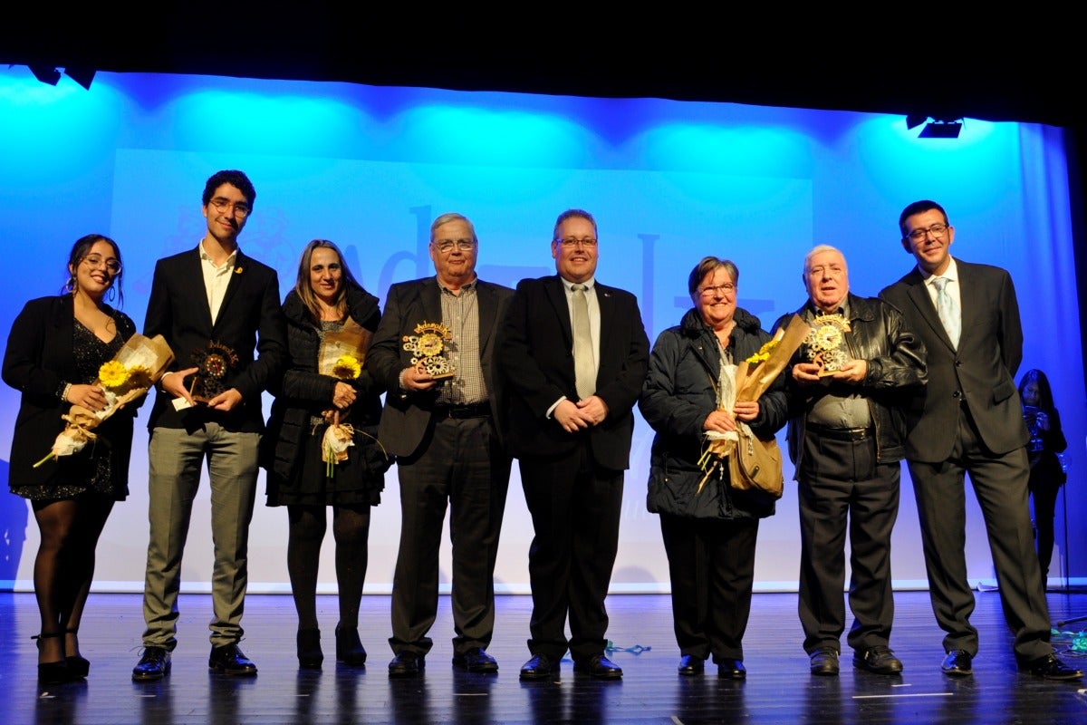 Els guardonats en els Premis Adifolk durant la Gala de l'Any 2019