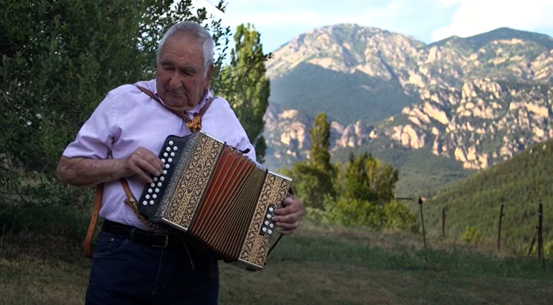 Imatge del documental 'Amb un tros d'acordió'