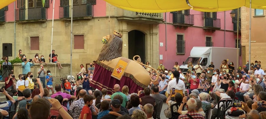 Vic suma el Lleó al seu bestiari popular