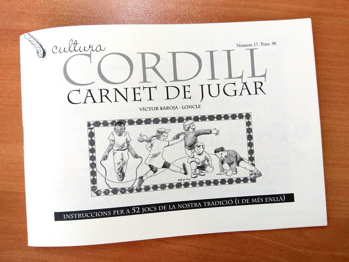 El llibre són 52 jocs per jugar i compartir