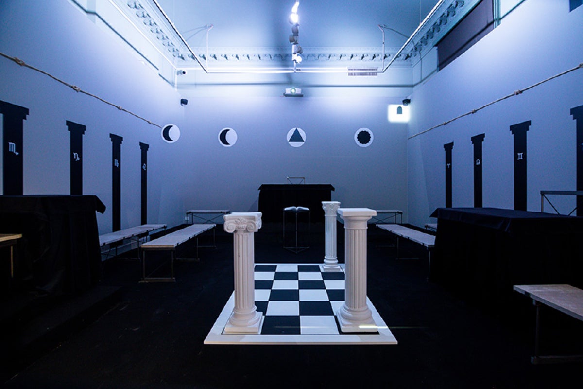 L’exposició està promoguda per la Generalitat i té el suport de la revista Sàpiens i el comissionat d’Enric Calpena