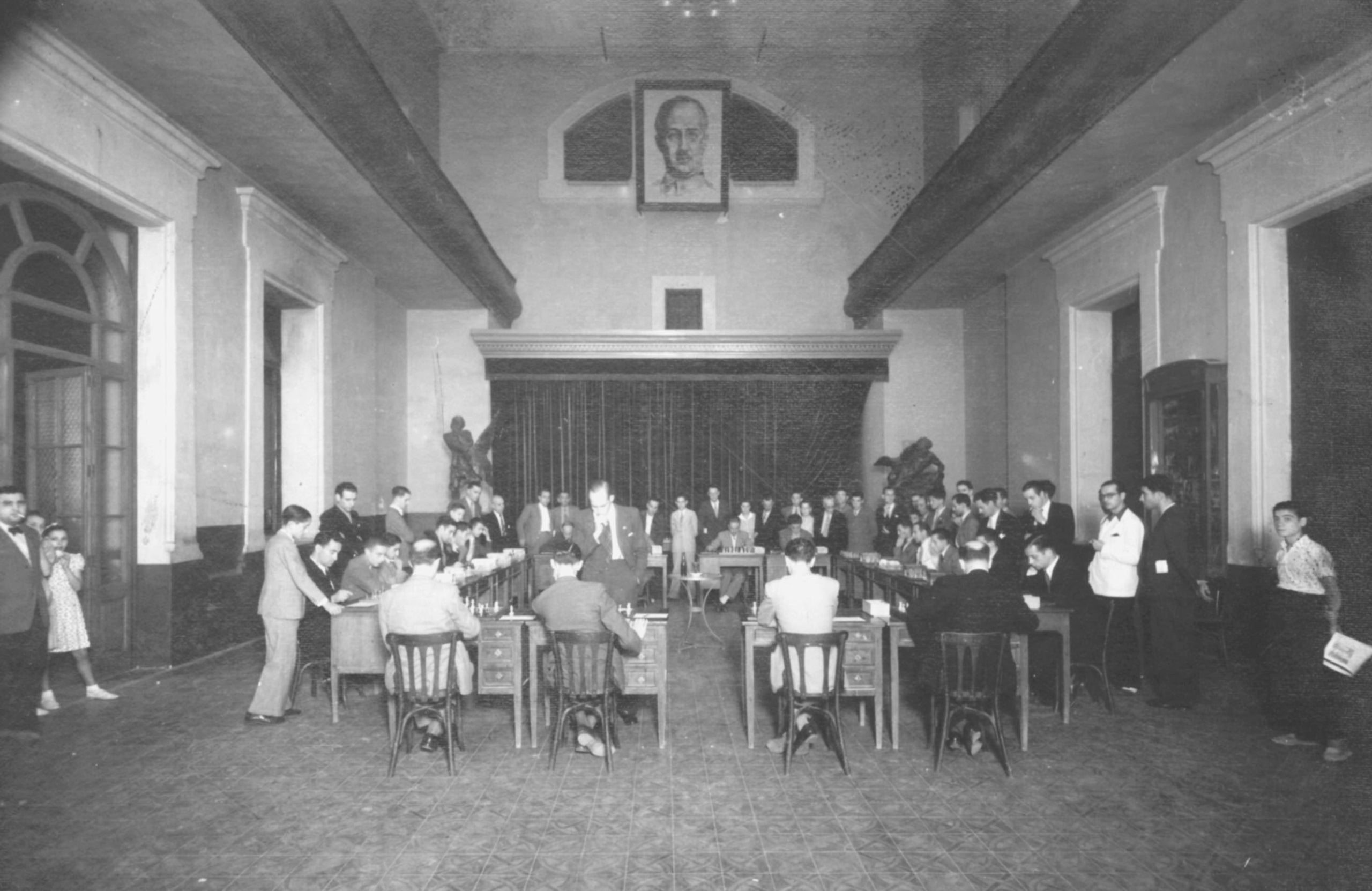 La llei no concreta com es podrà reclamar el patrimoni espoliat, si bé obre la porta als processos judicials