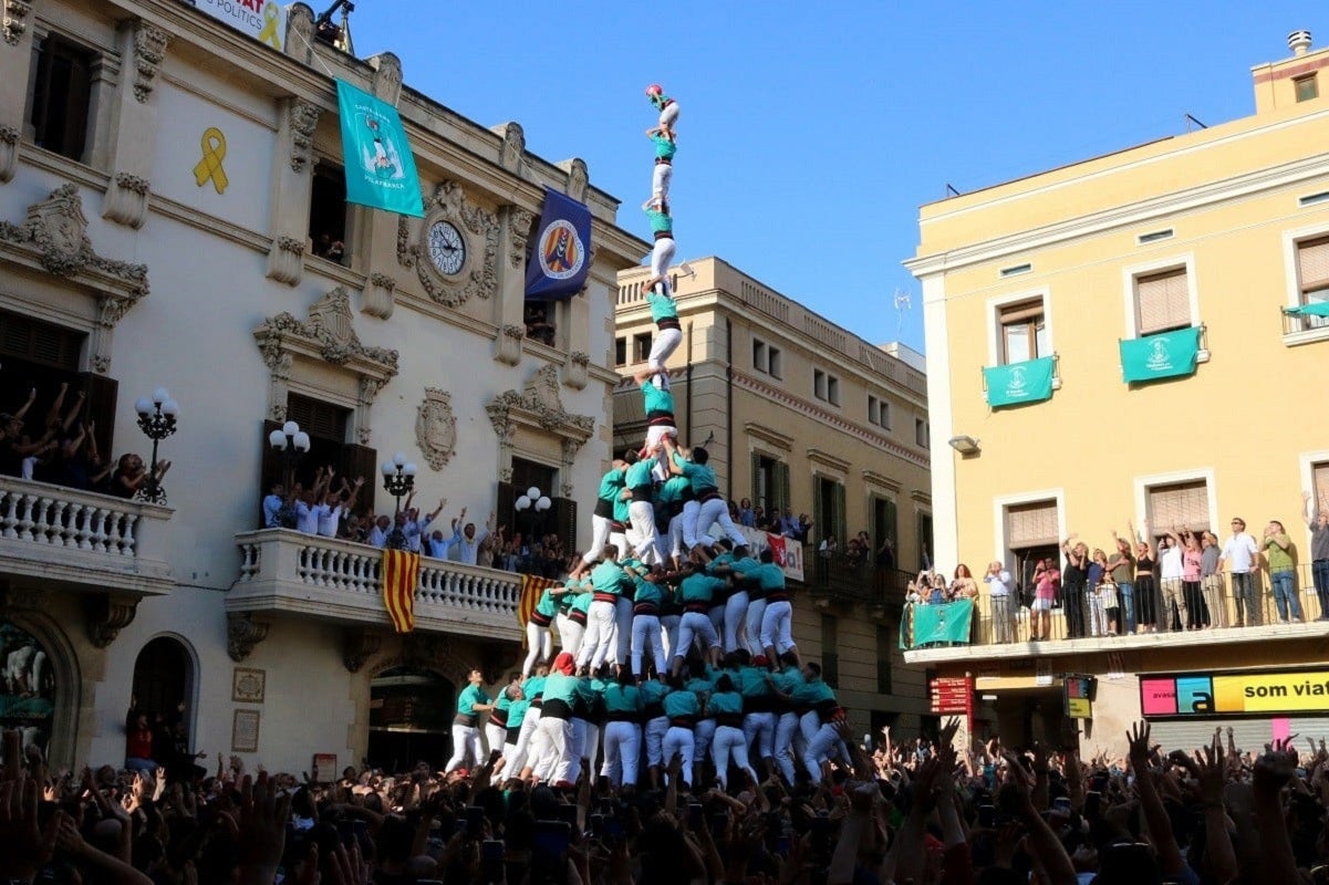 Inèdit. Primer pilar de nou amb folre, manilles i puntals que s'ha aconseguit carregar