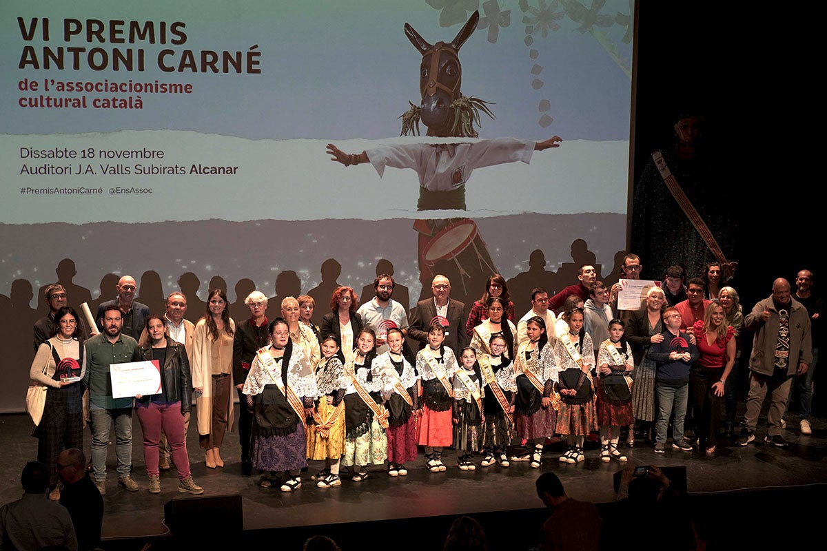 Foto de família dels premiats dels VI Premis Antoni Carné / Foto: Àlvar Andrés