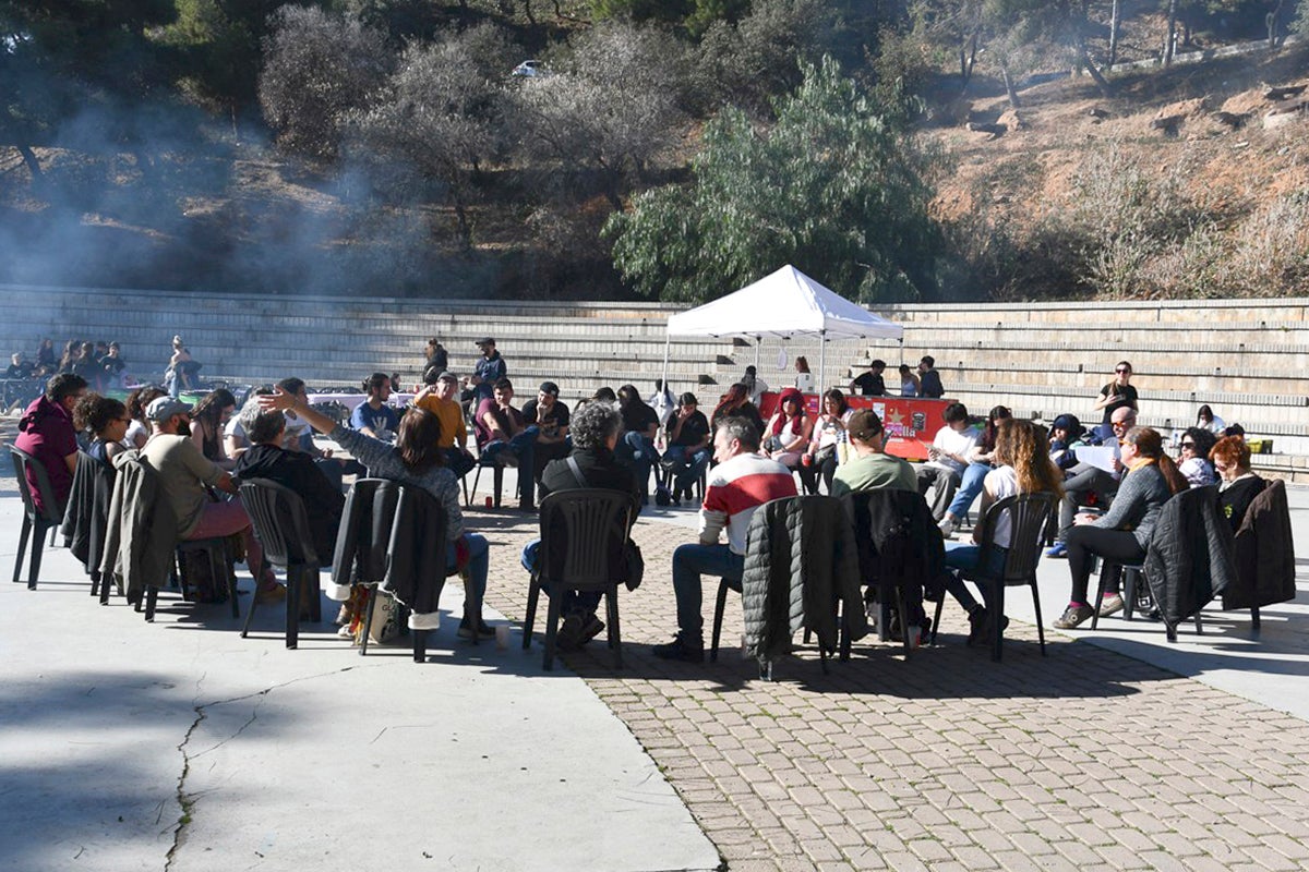 Taula rodona sobre gestió comunitària a Nou Barris │Foto: Núria Orbaneja