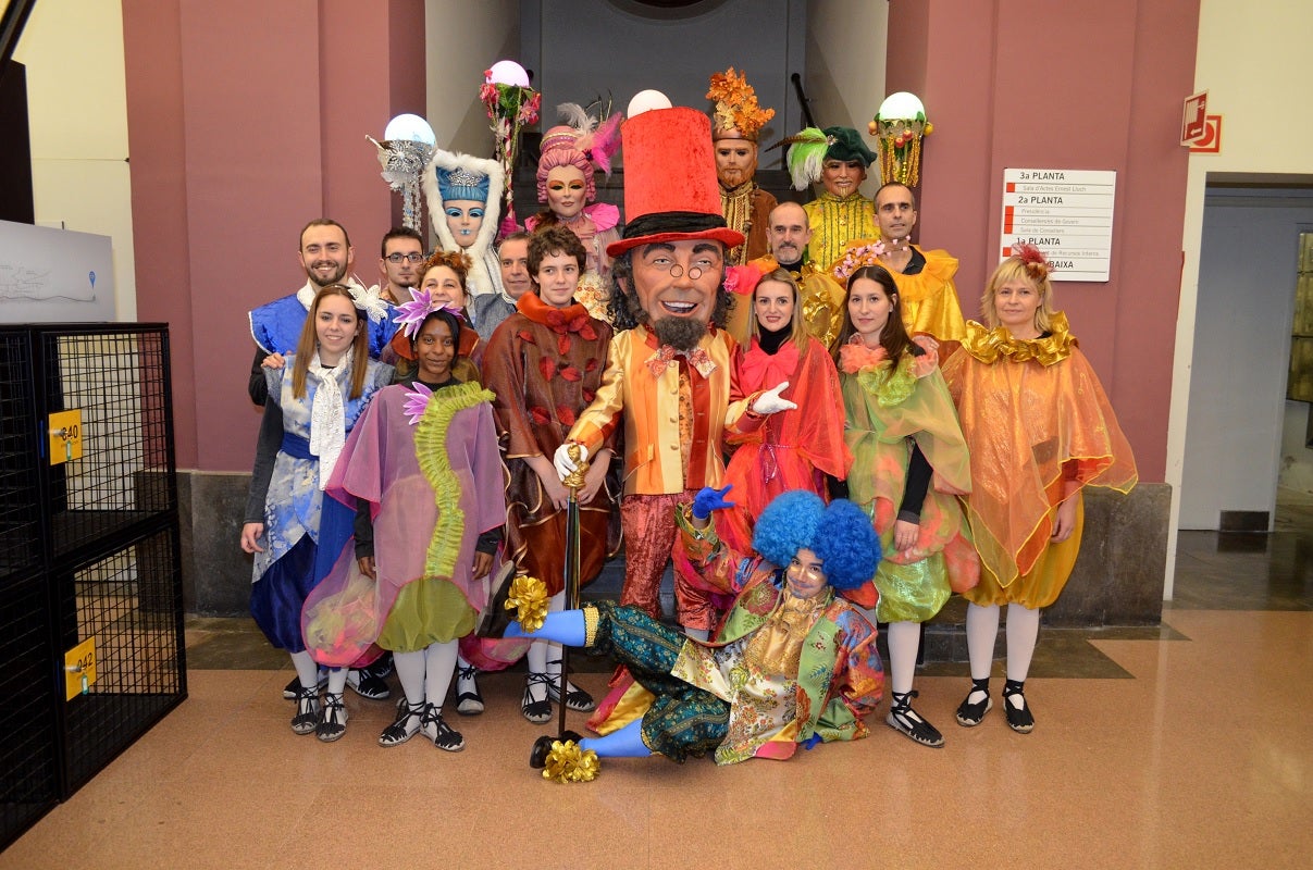 L'Esperit de Nadal amb el seu seguici | Foto: Associació de Pessebristes de Ciutat Vella