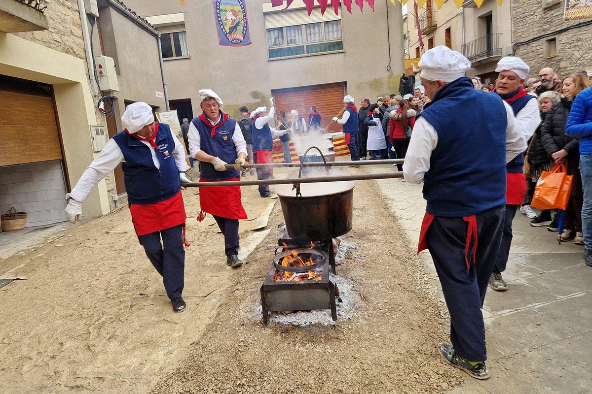 Festa de la Caldera de Montmaneu / Foto: Federació d’Escudelles, Ranxos i Sopes Històriques