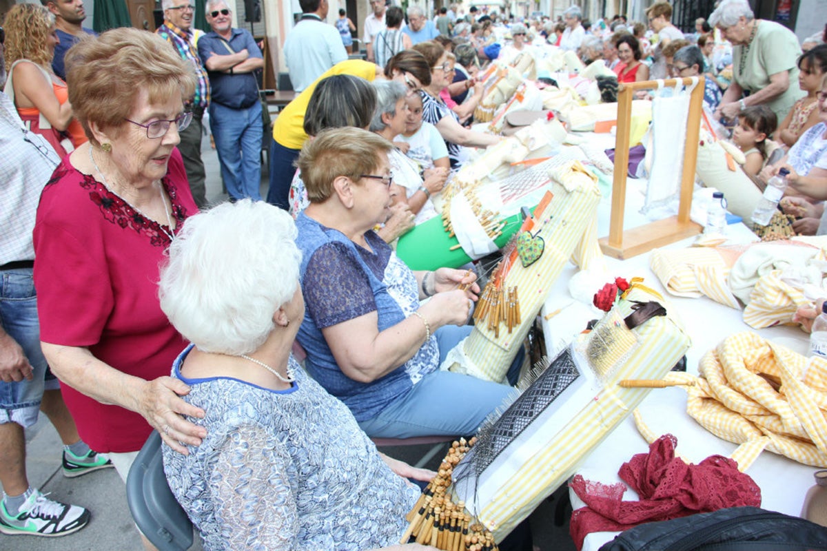 Trobada de puntaires a Sant Sadurní